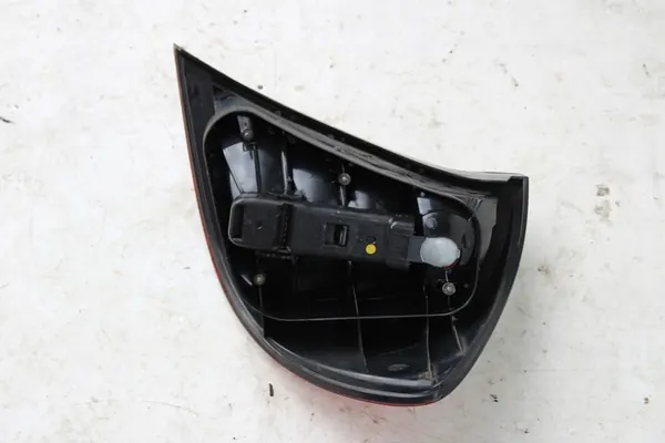 Linker Achterlicht A2038200564 Mercedes W203 Coupe image 2