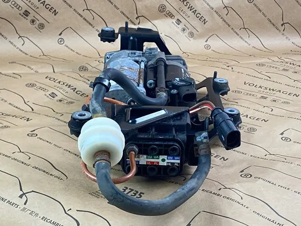 Compressore sospensione Wabco Audi A8 image 3