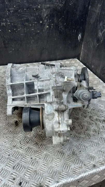 Boîte de transfert Ford Ranger IV 2022 OEM JB3P7AA95AE image 5
