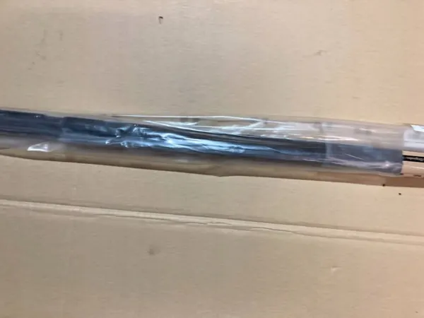 Skoda Rapid MK1 rechte Frontfensterdichtung OEM 5JA837478A image 4