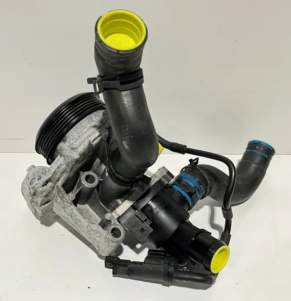 VATTENPUMP MERCEDES CLA W117 A6512000501 image 7