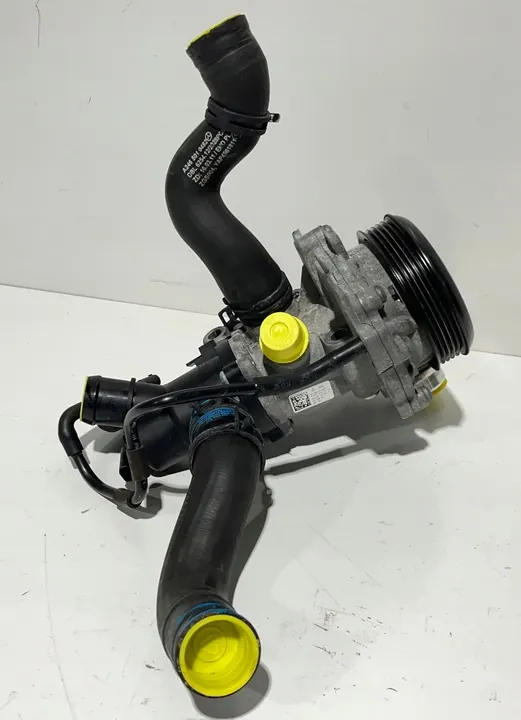 VATTENPUMP MERCEDES CLA W117 A6512000501 image 8