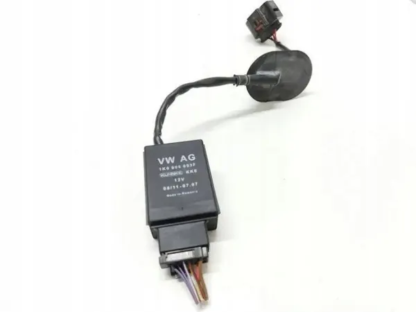 Bränslepumpsstyrenhet OEM 1K0906093F för VW Golf VI image 2