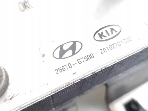 Hyundai Ioniq AC-kondensor OEM 25670-G7500 image 7