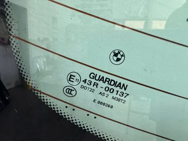 BMW 1 E82 2007 Janela Traseira OEM 51312996092 image 2