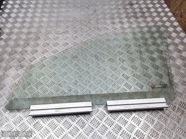 Volvo XC90 dörrglas OEM e143r001605 - Begagnad image 3