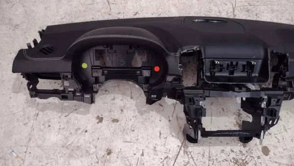 Mercedes GLE W166 mittkonsol OEM - Läder image 3