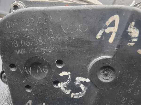 Corpo de borboleta Volkswagen OE 06F133062J image 3