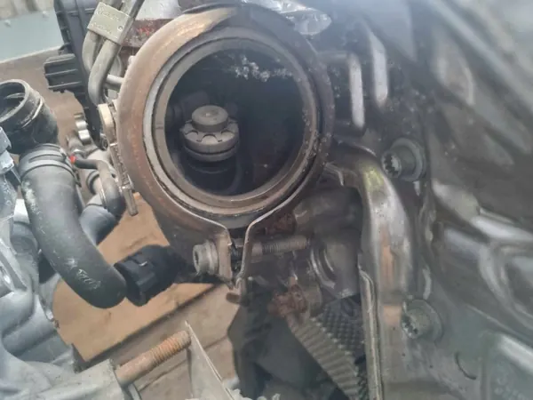 Turboahtim OEM 04L253016H VW Group 1.6 TDI image 3