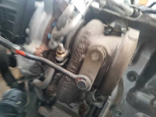 Turboahtim OEM 04L253016H VW Group 1.6 TDI image 4