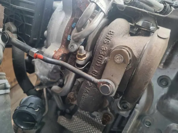 Turboahtim OEM 04L253016H VW Group 1.6 TDI image 8