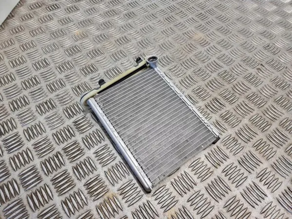 Mercedes-Benz GL X166 Värmekärna OEM T1000275B image 2