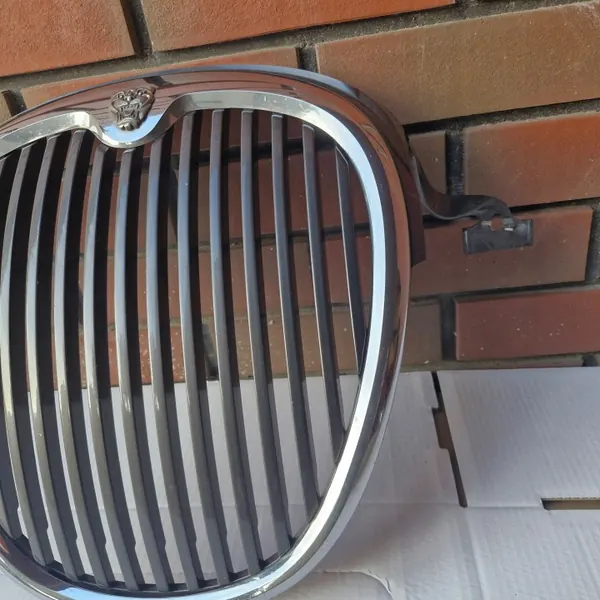 Jaguar S-Type Grill OEM 2R83-8A100-AA - Begagnad image 4