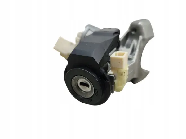 Toyota Yaris II kofferbakslot OEM N0502241/256B image 4