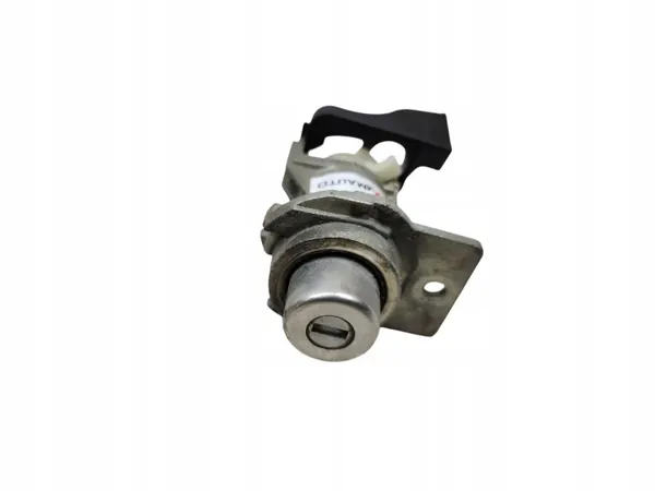 Toyota Yaris II kofferbakslot OEM N0502241/256B image 6