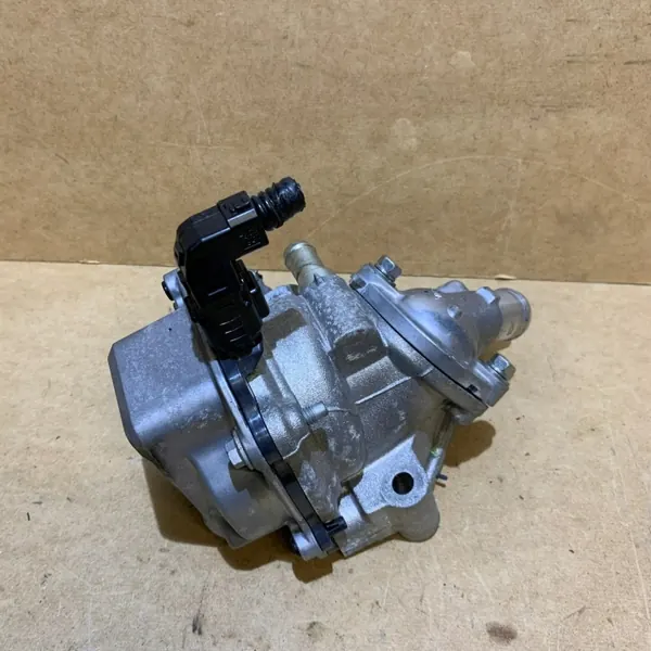 Renault OE Termostaatti OEM 110613903R - Käytetty image 2