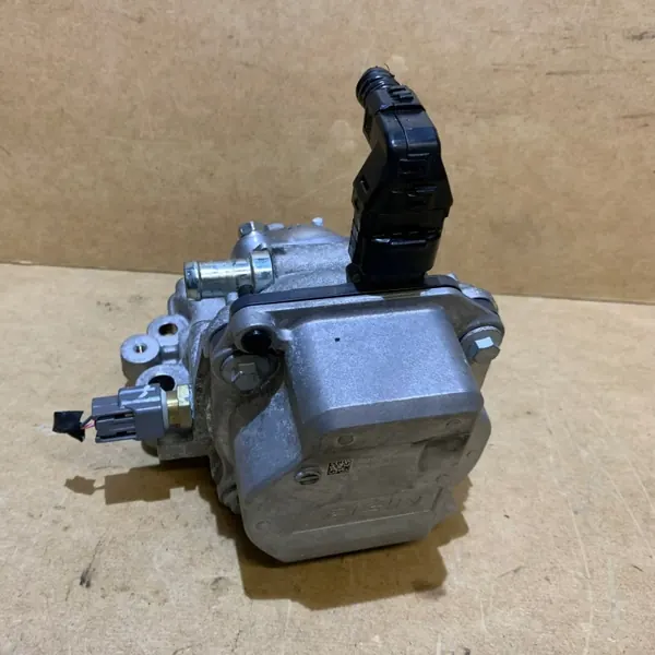 Renault OE Termostaatti OEM 110613903R - Käytetty image 3