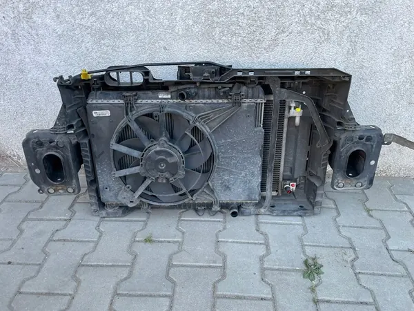 FORD FIESTA MK7 VI MKVII 1.4 Suporte de Radiador Frontal image 8