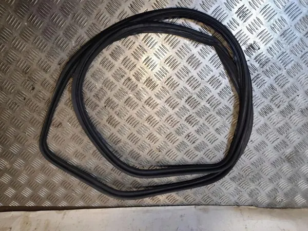 Joint de coffre Mercedes-Benz OEM A2127500098 image 2