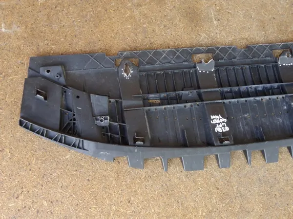 AUDI Q3 8U LIFT 15-18 S-LINE Framskydd 8U0807233H image 2