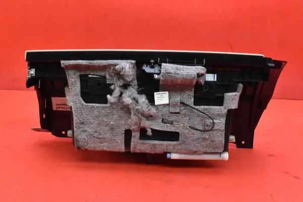 Passagerarhandskfack OEM mamAUTO-1059649- Jaguar XJ image 4