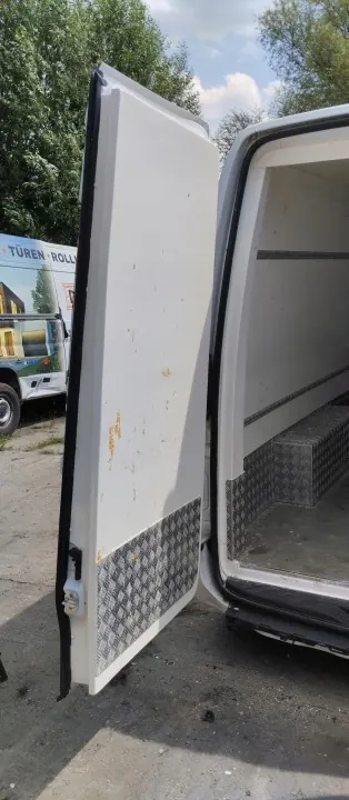 OEM-kyld karossenhet för Mercedes Sprinter 907 image 10
