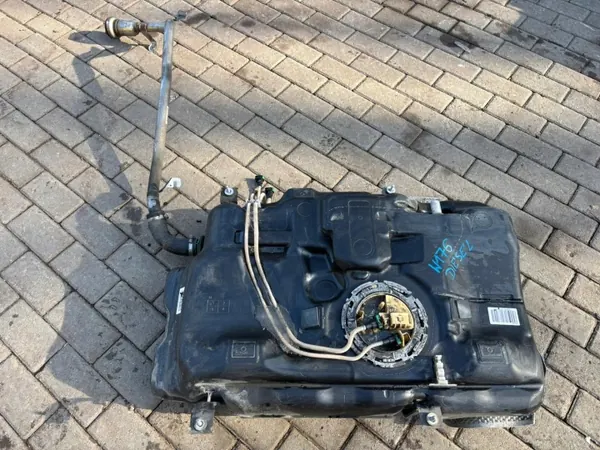 Tanque Diesel Mercedes Classe A W176 OEM A2464702801 image 2