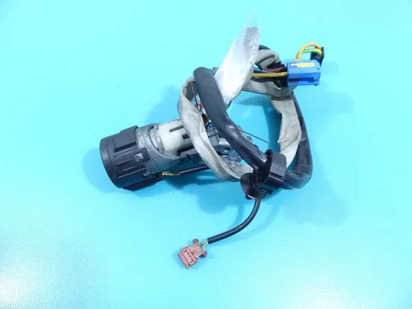 Sytytyskytkin avainlisäosa Citroen Berlingo I 02-08 image 3