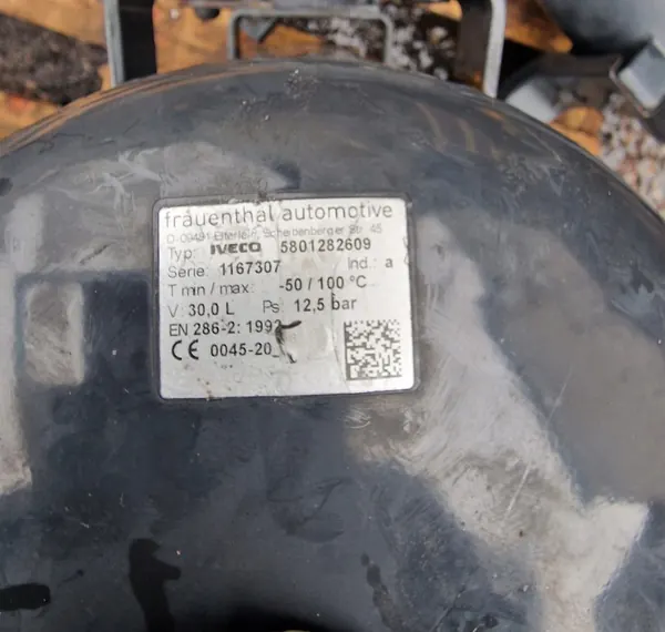 Réservoir d'air 30L Iveco Stralis S-WAY image 4