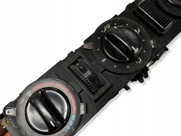 Mercedes Lüftungsgitter OEM A0008306185 - Gebraucht image 3