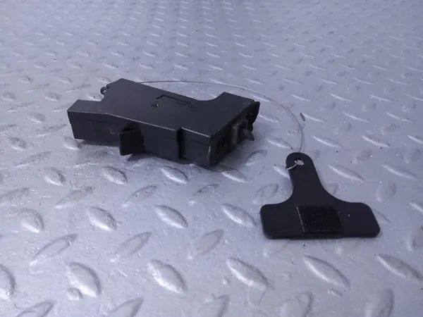 Polttoaineläppävivun OEM 815903V000 Kia Optima image 6