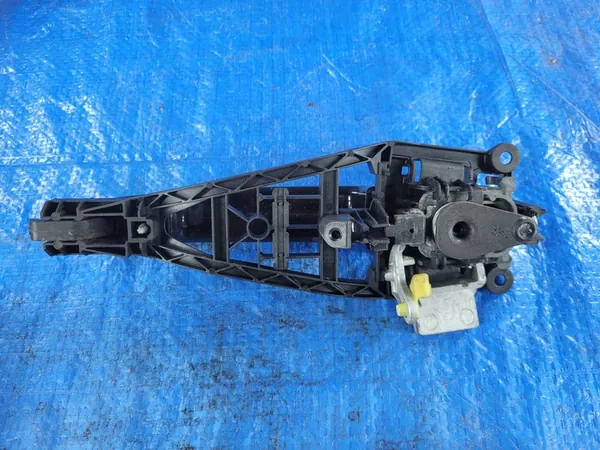 OPEL Astra H Zafira B Etuvasen ovenkahva image 2