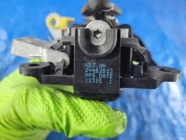 OPEL Astra H Zafira B Etuvasen ovenkahva image 3