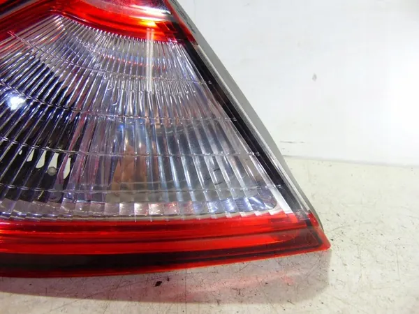 Luz trasera izquierda Nissan Qashqai I J10 Lift OEM image 2