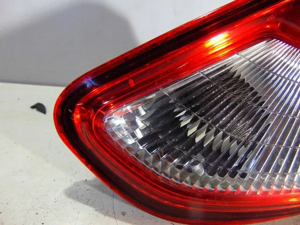 Luz trasera izquierda Nissan Qashqai I J10 Lift OEM image 3