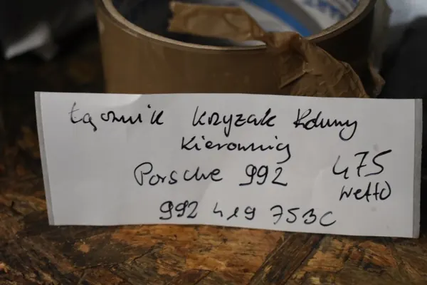Porsche 992 ohjauspylvään ristinivel OEM 992419753C image 3
