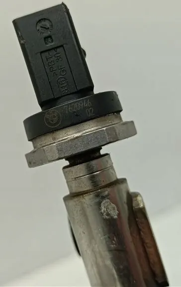 Brandstofrail Sensor BMW M2 M3 M4 F80 F87 S55B30 image 4