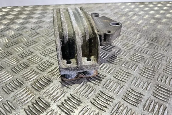 Moottorituki FORD TRANSIT 2.2L diesel 2011 image 4