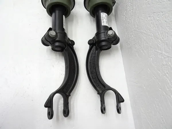 Amortiguador AUDI A7 C7 3.0 TDI 4G8413031J image 3