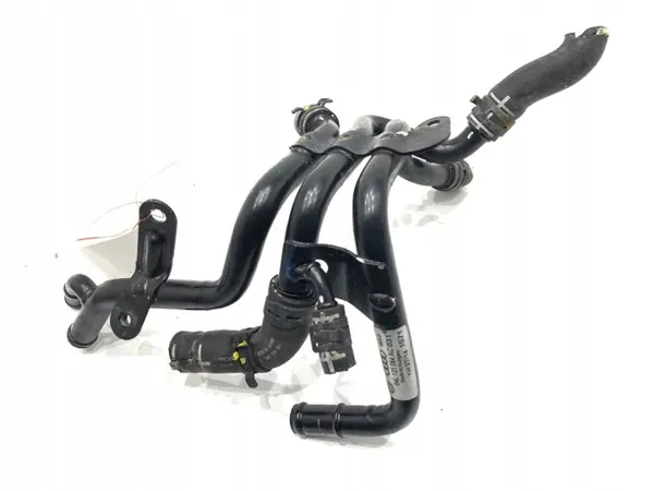 Tubería de agua OEM 04L121064AC para Audi A3 8V 1.6 110CV image 2