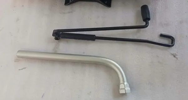 VW Audi Skoda Seat Autotunkki OEM 5QF011031C 7L0860321A image 4