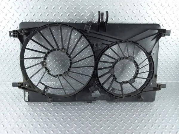 Renault Master III Tuulettimen Kotelo OEM 214811562R image 3