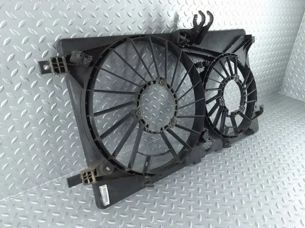 Renault Master III Tuulettimen Kotelo OEM 214811562R image 5