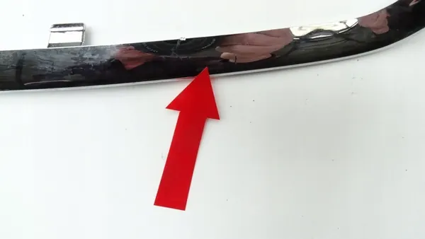 Opel Astra H Front Chrome Trim OE 13238599 image 5