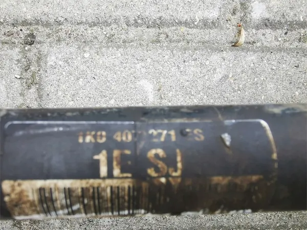 VW GOLF V GT 2.0TDI Höger drivaxel image 4