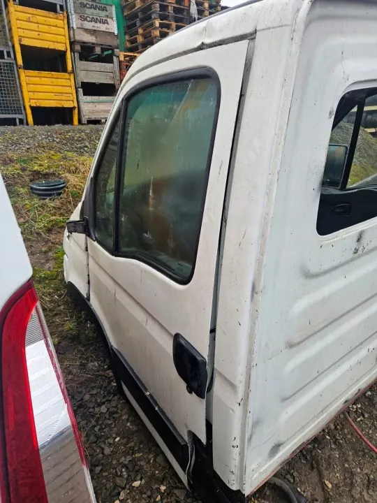 Iveco Daily 96R Cabina nua portas dianteiras OEM KABINA GOŁA DRZWI PRZÓD image 3