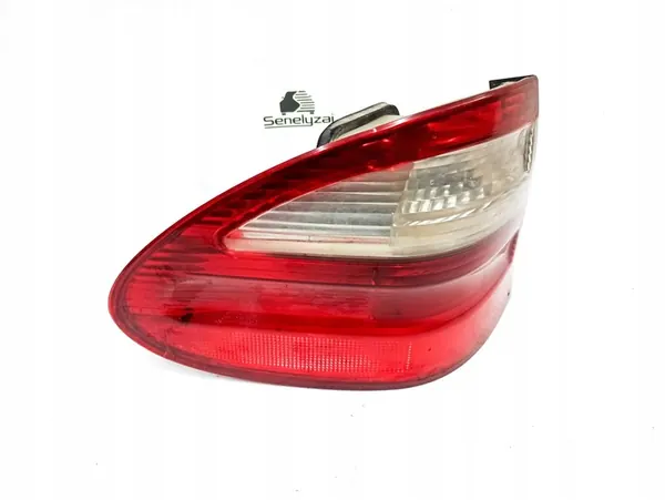 Mercedes-Benz E W211 2004 Linker Achterlicht image 3