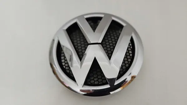 VW Golf Plus Voor Embleem 5K0853601F image 2