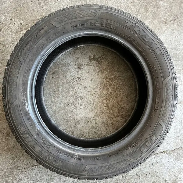 Toyo Celsius 185/60R15 84T Allrounddäck image 3