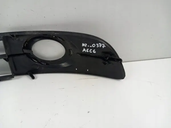 AUDI A6 C6 S-LINE Främre Höger Dimljusgaller 4F0807682Q image 6